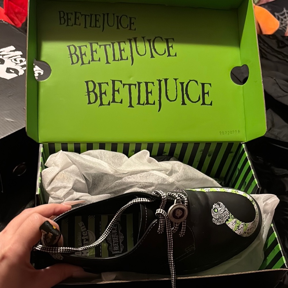 RARE Beetlejuice dr martens collab